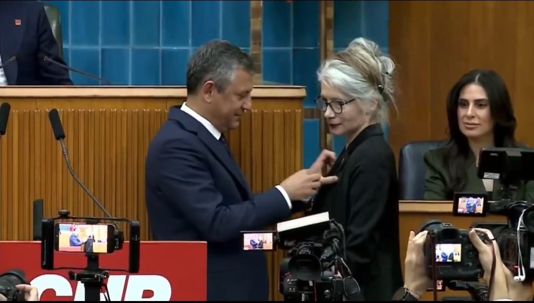 emine ülker chp